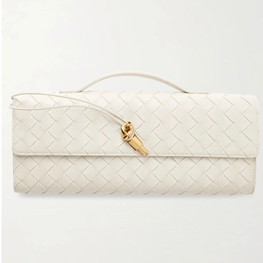 Few Moda Cream Woven Clutch